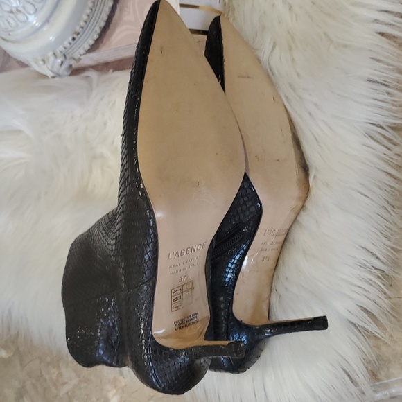 L'AGENCE black  ankle bootie boots size 7.5 - Picture 8 of 17